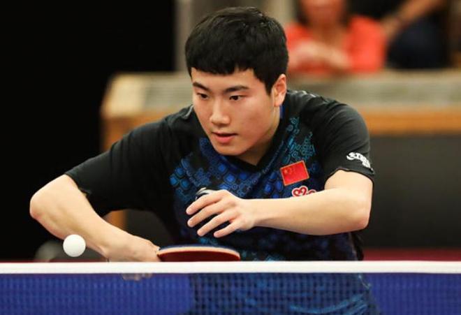 的光环背后 的光环背后