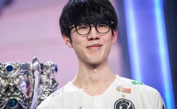 俱乐部高层 俱乐部高层