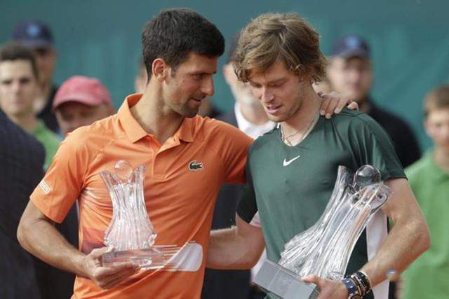 关键时刻保 关键时刻保